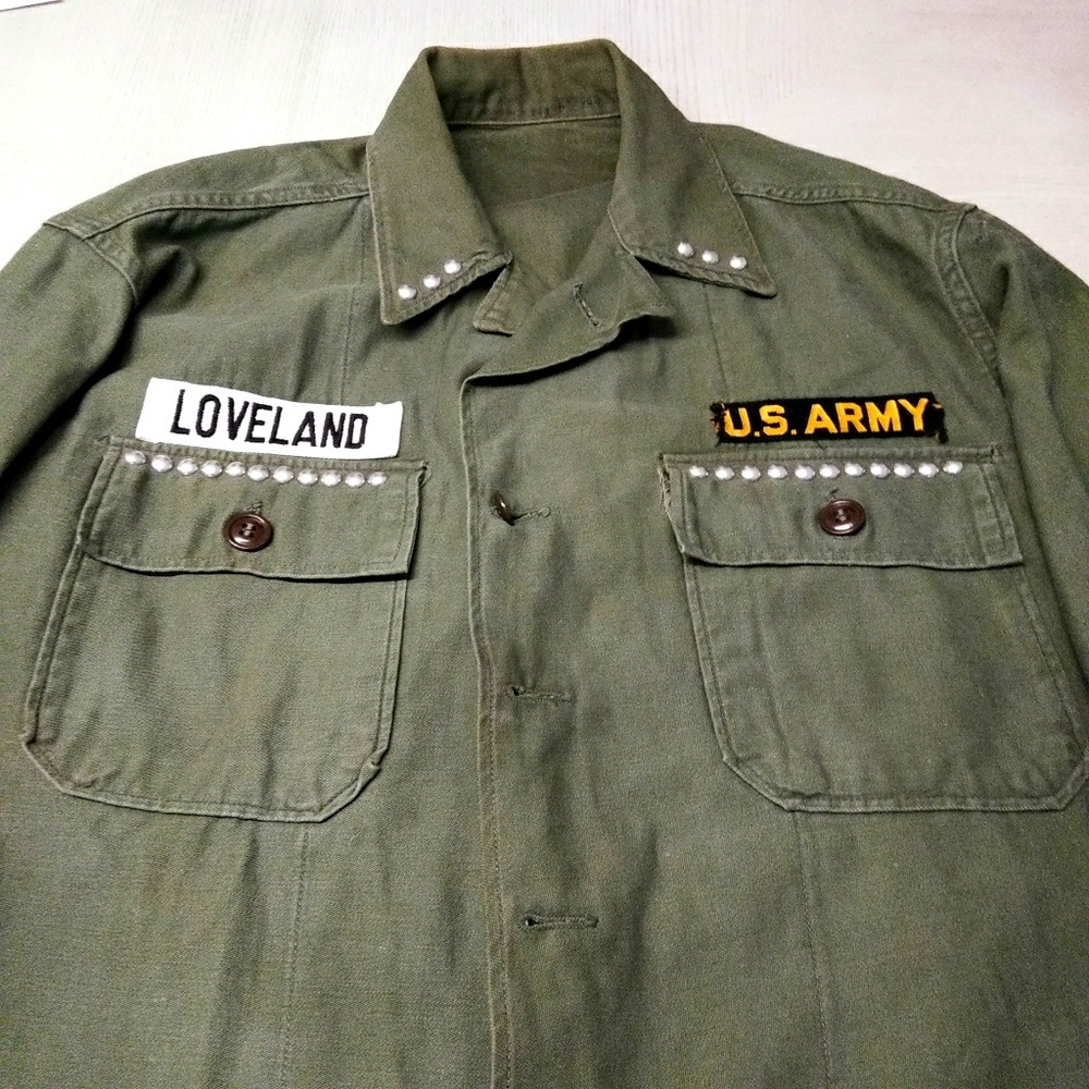 USA Army Shirt W/Appliques Sz M